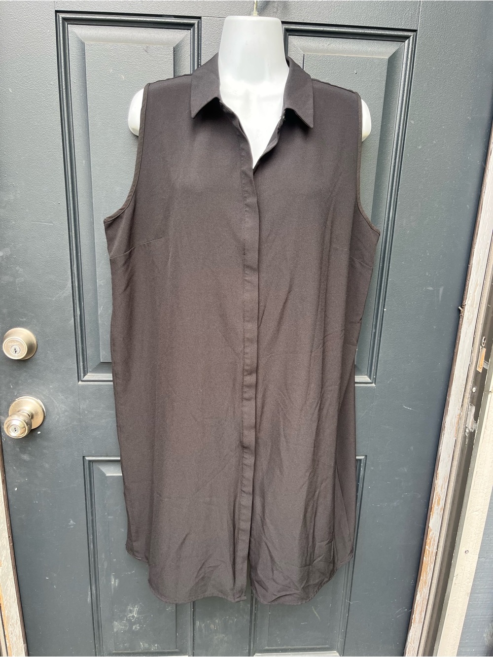 Catherines Sleeveless Black Collared Tunic